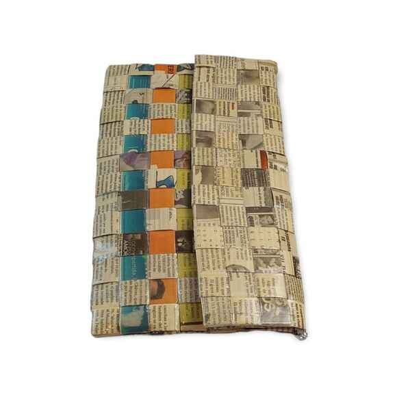 Women’s Recycled Newspaper Multicolor Art Handbag Crossbody With Chain - Picture 7 of 11